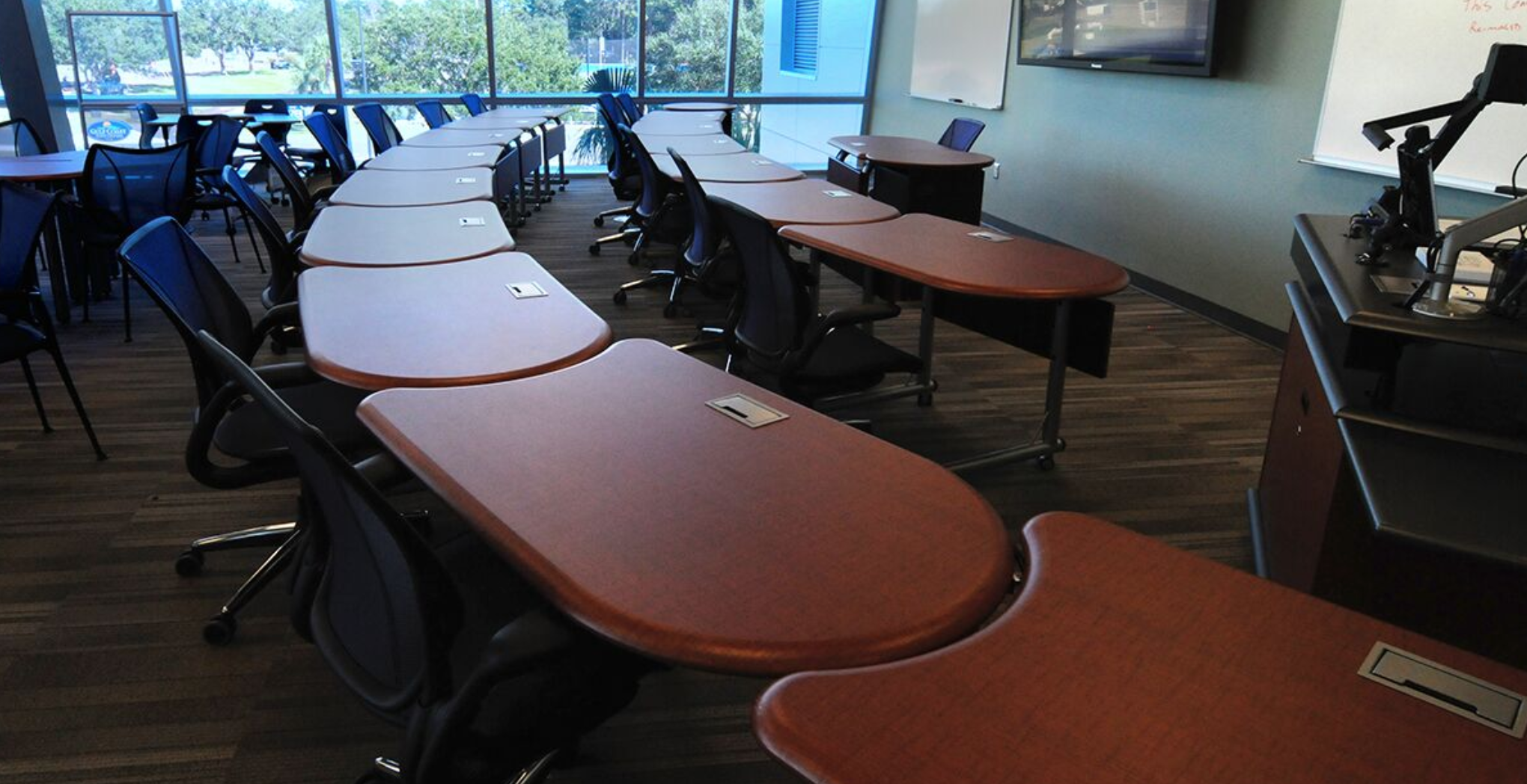 Custom Collaboration Learning Tables For The Classroom from SMARTdesks 800-770-7042