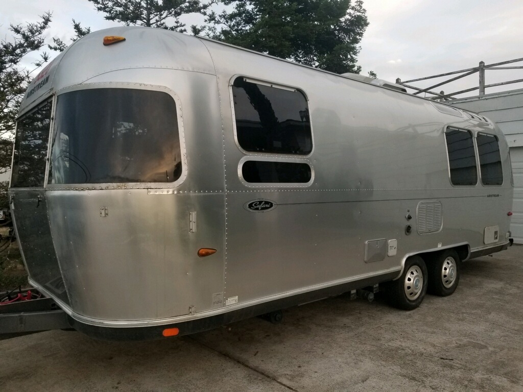  2007 airstream for sale  35k call 408 391 0143