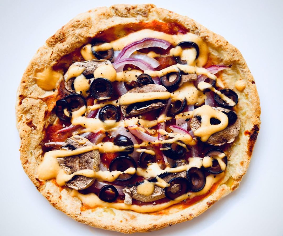 Grain and gluten free vegan pizza crust! Try this out!! - Elle Valentine
